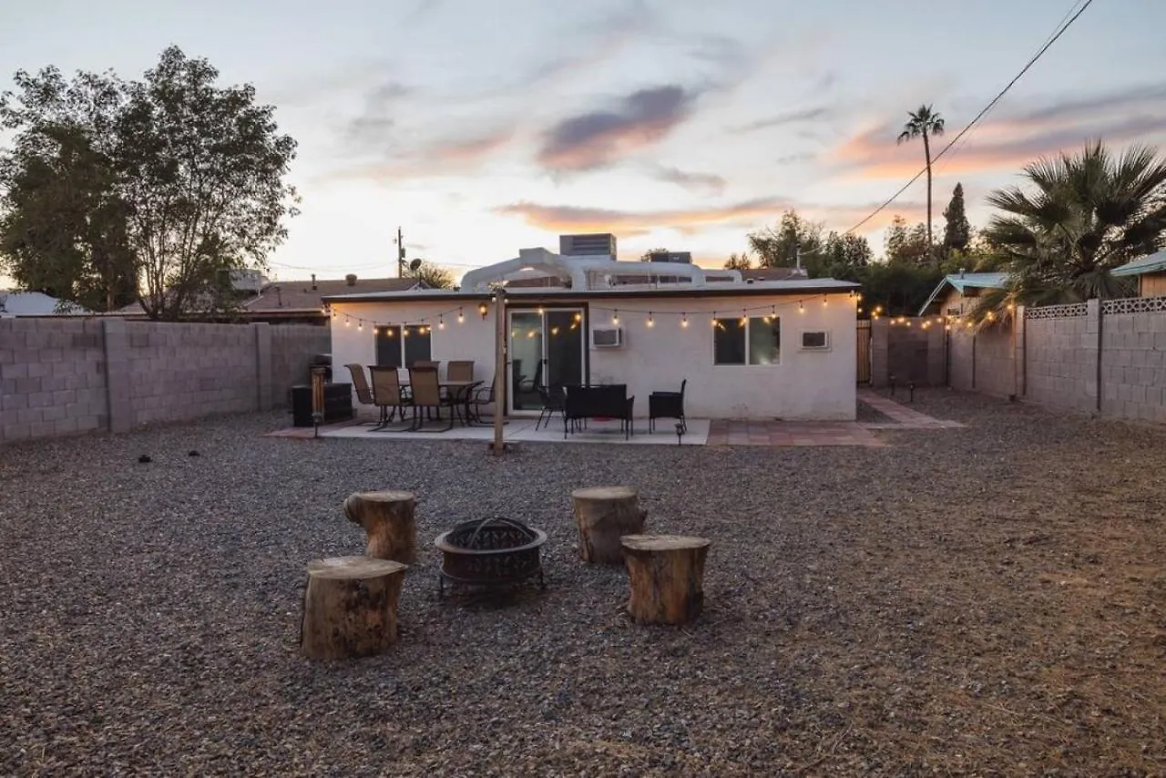 Sunny Guest Suite With Large Backyard - Pets Welcome Phoenix